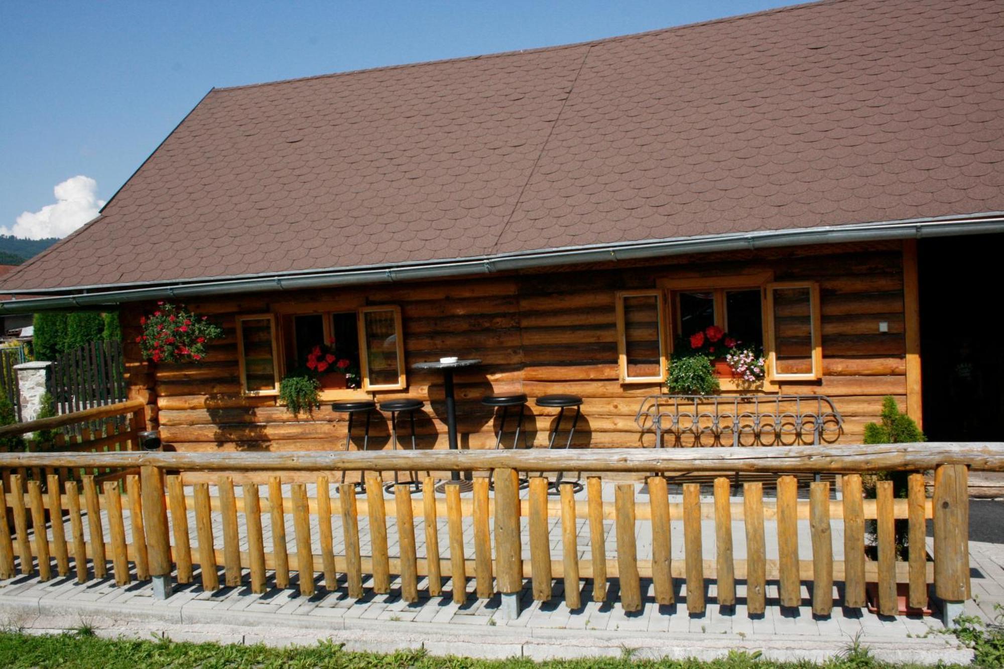Penzion Fantazia Michalova - Brezno-Muranska Planina Экстерьер фото